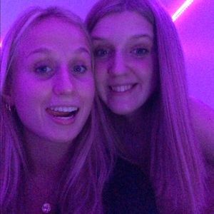 Meet your Posher, Adriana